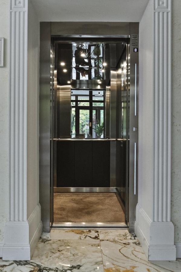 Garni Hotel Barut Šabac エクステリア 写真