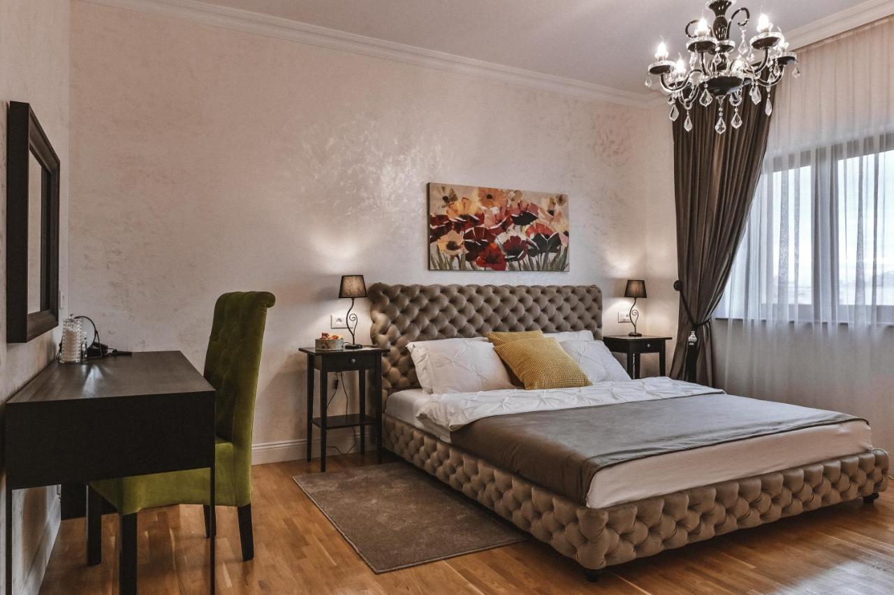 Garni Hotel Barut Šabac エクステリア 写真